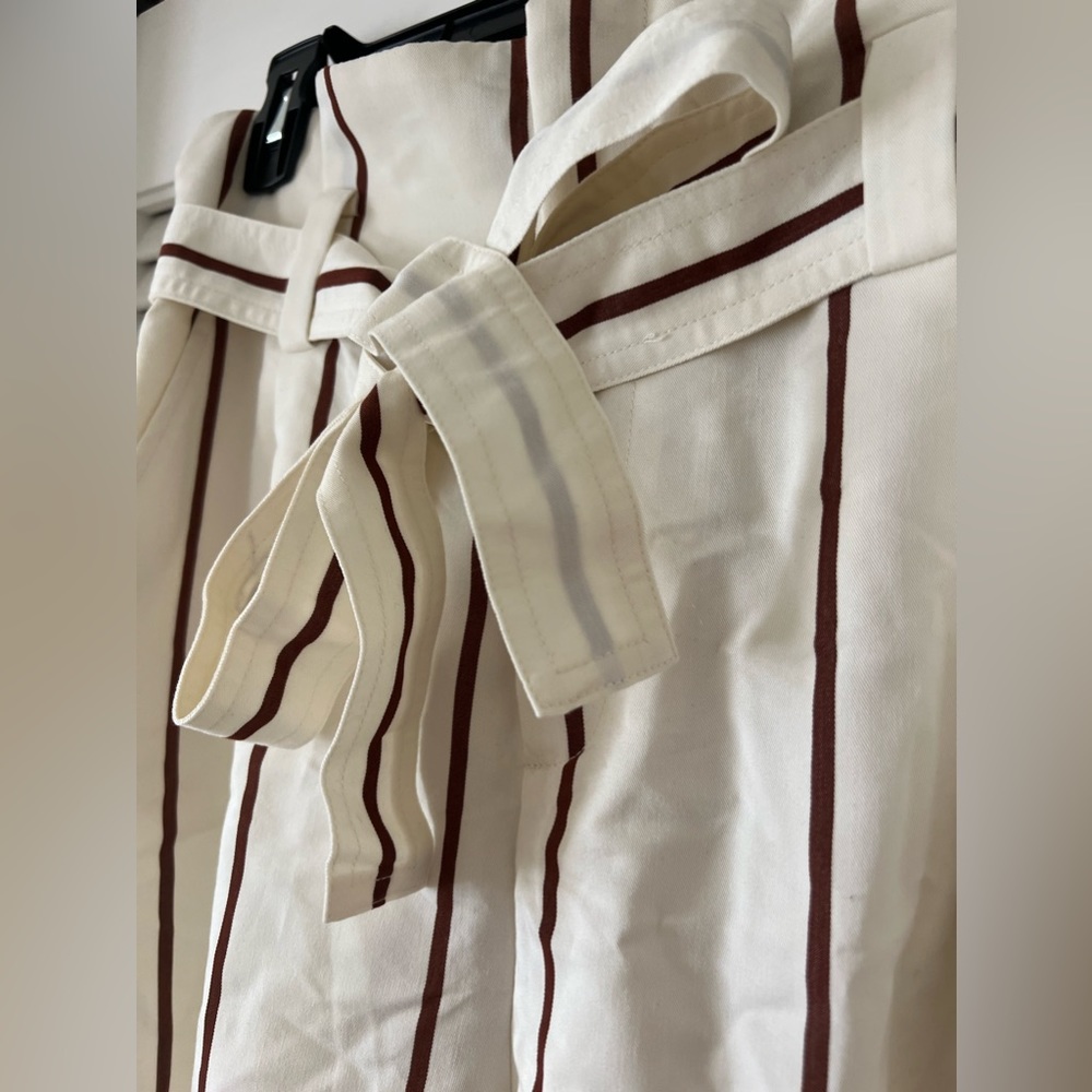 Wide leg striped pants